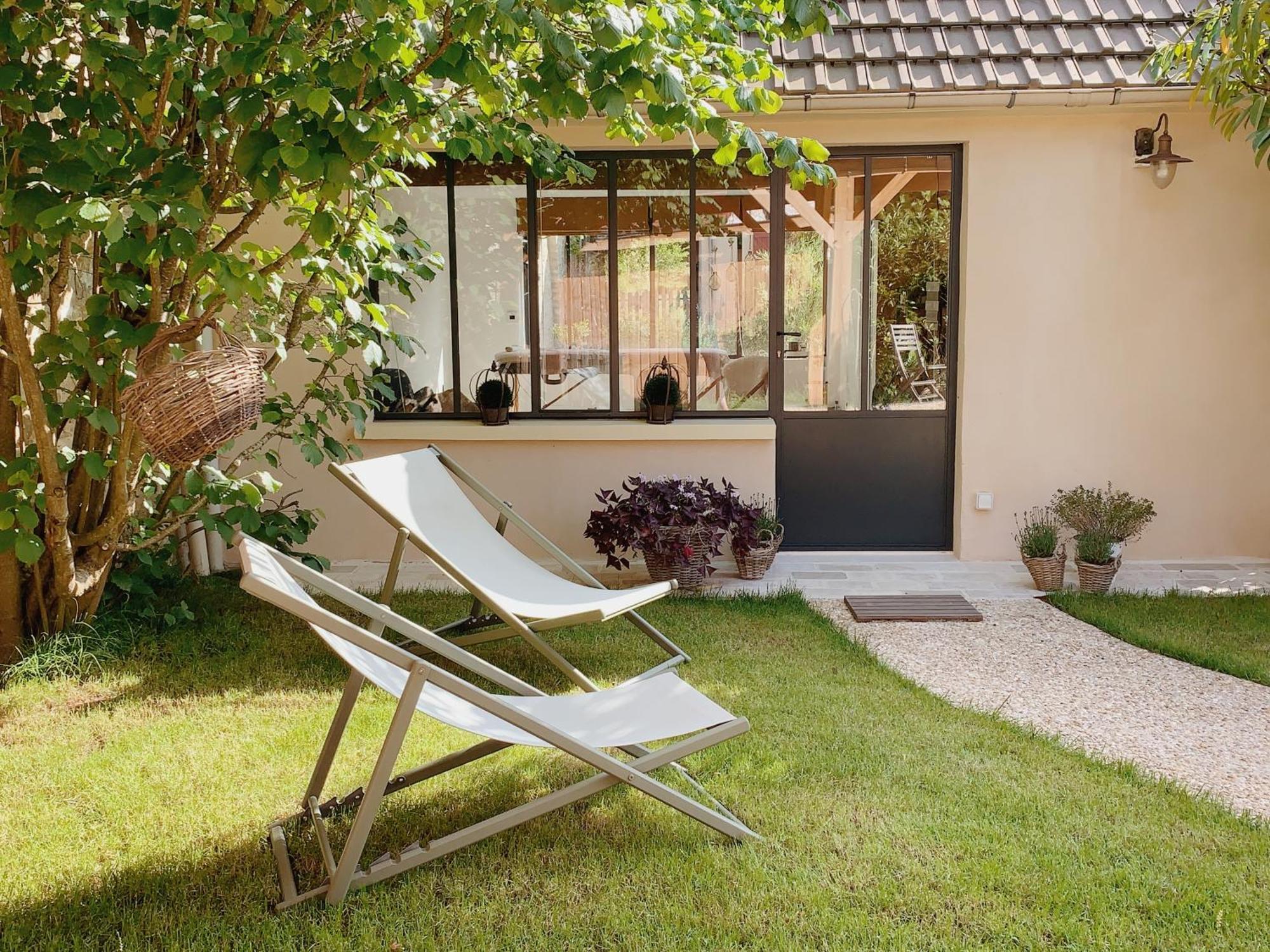 L'Atelier D'Ici Bed & Breakfast Thomery Exterior photo